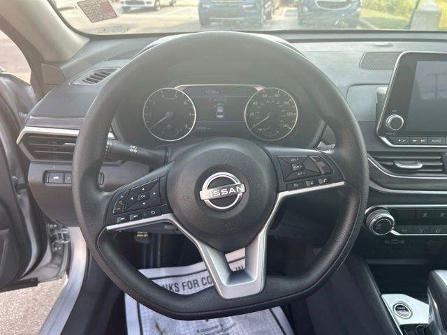 Nissan Altima 2.5 SV 2025
