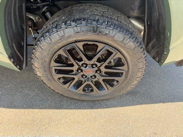 Toyota Tundra SR5 CrewMax 4WD 2023