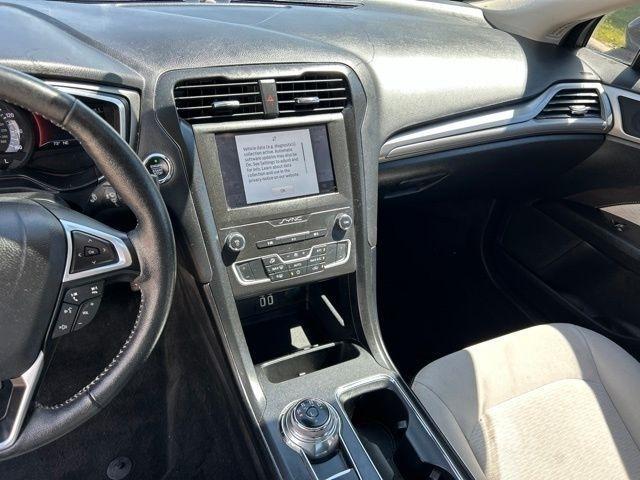 Ford Fusion SE 2020