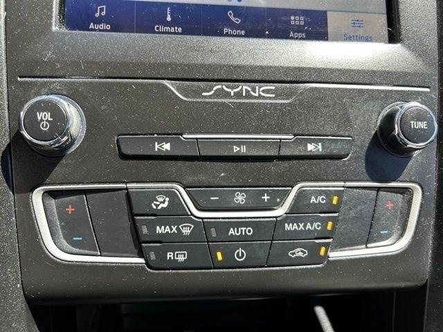 Ford Fusion SE 2020