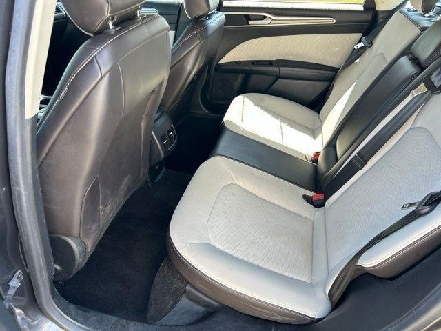 Ford Fusion SE 2020