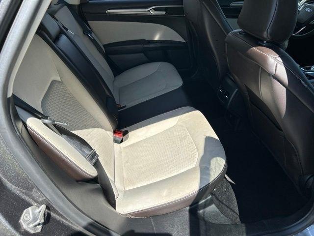 Ford Fusion SE 2020