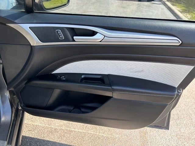 Ford Fusion SE 2020