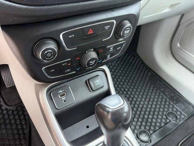 Jeep Compass Latitude FWD 2021