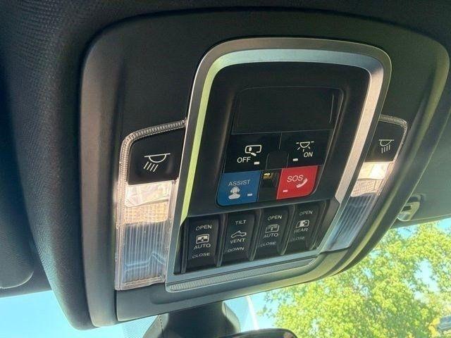 RAM 1500 Rebel Crew Cab SB 4WD 2019