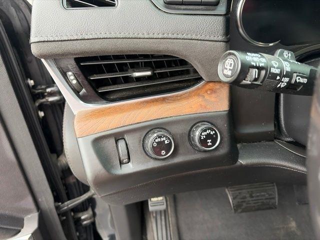 Cadillac Escalade ESV Luxury 4WD 2019
