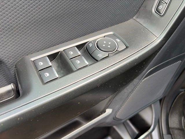 Ford F-150 STX SuperCrew 4WD 2025