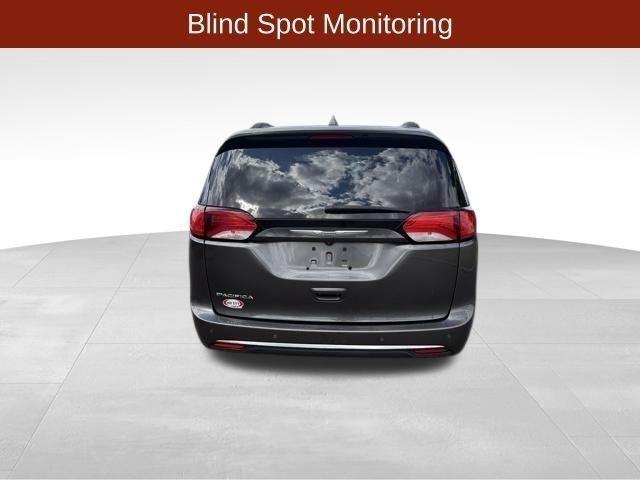 Chrysler Pacifica Touring-L 2017