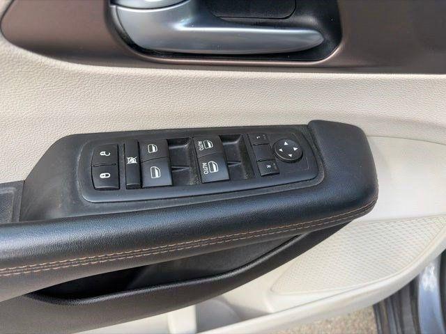 Chrysler Pacifica Touring-L 2017