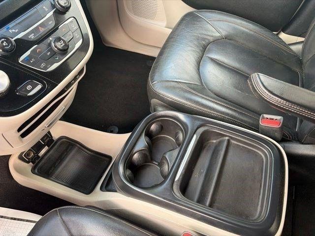 Chrysler Pacifica Touring-L 2017