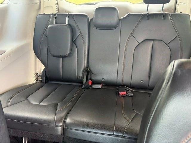 Chrysler Pacifica Touring-L 2017