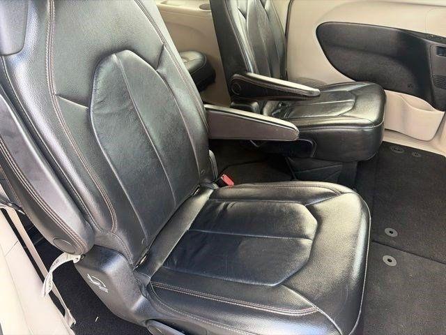 Chrysler Pacifica Touring-L 2017