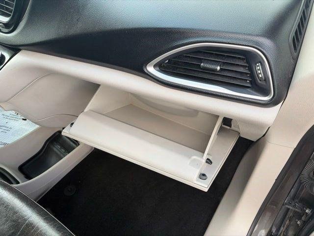 Chrysler Pacifica Touring-L 2017