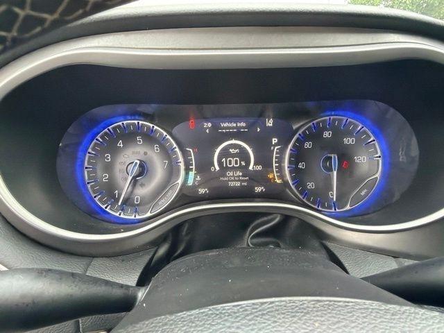 Chrysler Pacifica Touring L 2023