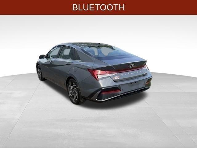 Hyundai Elantra Limited 2024