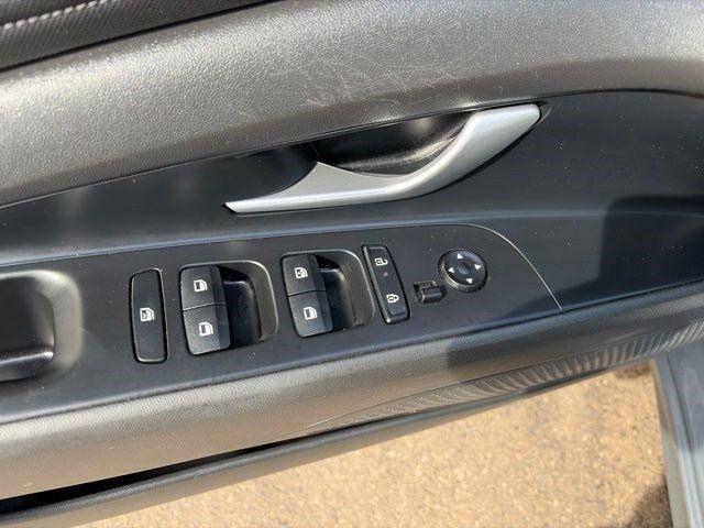 Hyundai Elantra Limited 2024