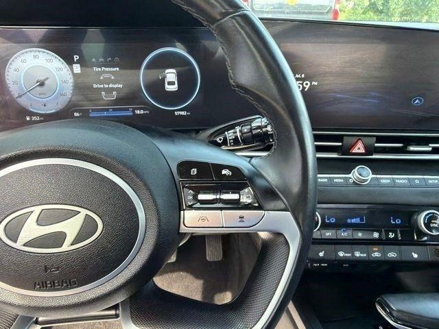 Hyundai Elantra Limited 2024