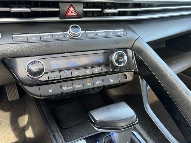 Hyundai Elantra Limited 2024