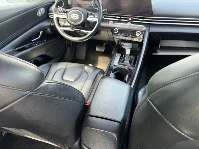 Hyundai Elantra Limited 2024
