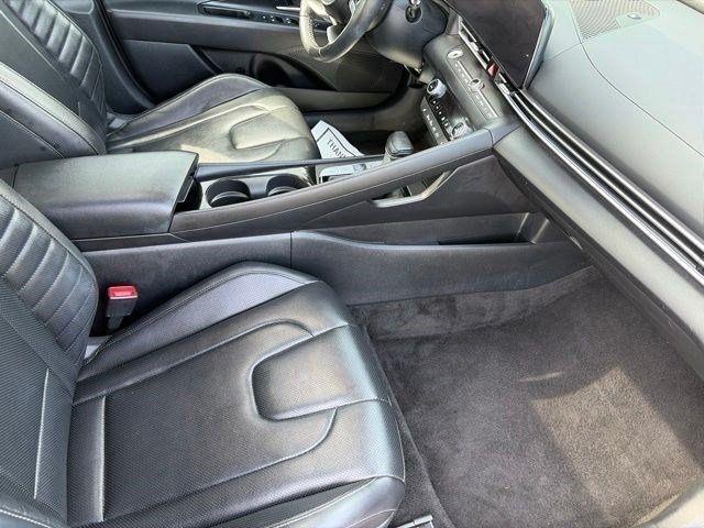 Hyundai Elantra Limited 2024