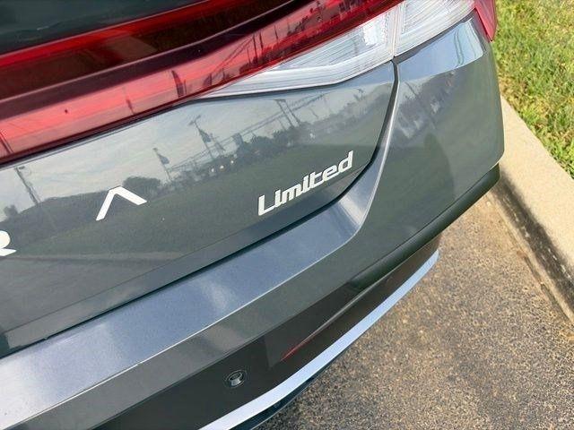 Hyundai Elantra Limited 2024