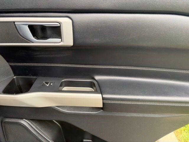 Ford Explorer XLT AWD 2021
