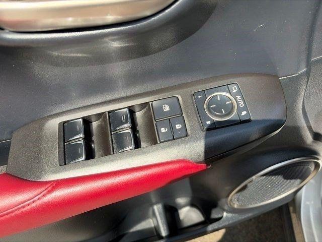 Lexus NX 300 Base AWD 2021