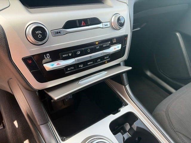 Ford Explorer XLT 4WD 2021