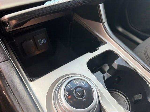 Ford Explorer XLT 4WD 2021