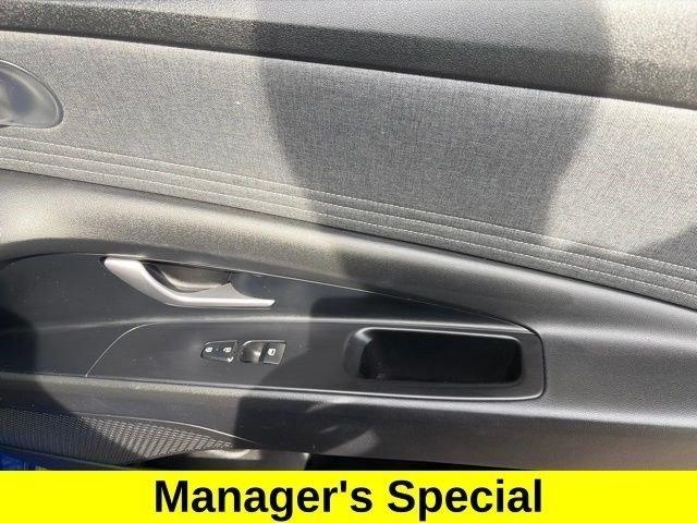 Hyundai Elantra Limited 2023