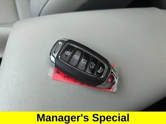 Hyundai Elantra Limited 2023