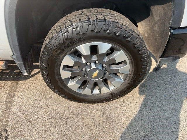 Chevrolet Silverado 2500HD Custom Crew Cab Long Box 4WD 2021