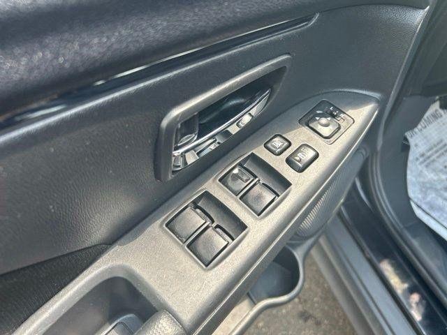 Mitsubishi Outlander Sport 2.0 ES 4WD 2024