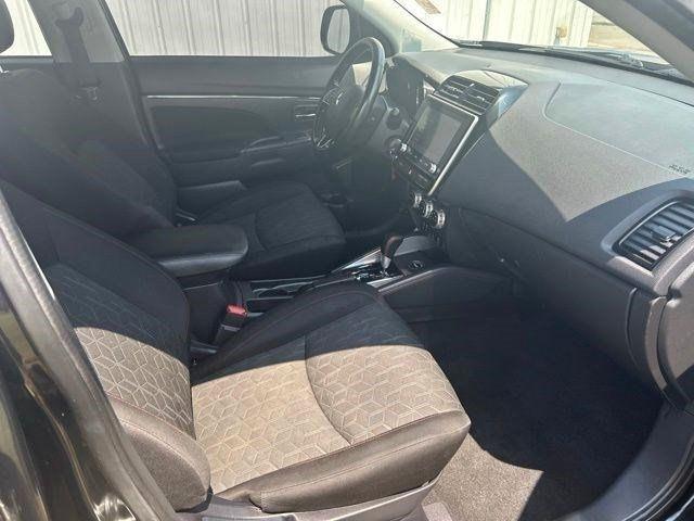 Mitsubishi Outlander Sport 2.0 ES 4WD 2024