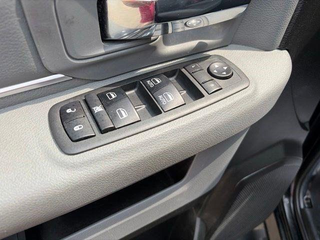 RAM 1500 Classic Tradesman Crew Cab SWB 4WD 2019