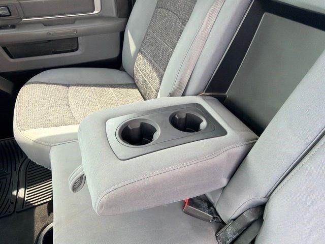 RAM 1500 Classic Tradesman Crew Cab SWB 4WD 2019