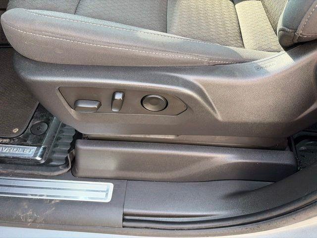 Chevrolet Silverado 1500 LT Crew Cab 4WD 2023