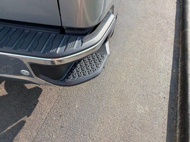 Chevrolet Silverado 1500 LT Crew Cab 4WD 2023