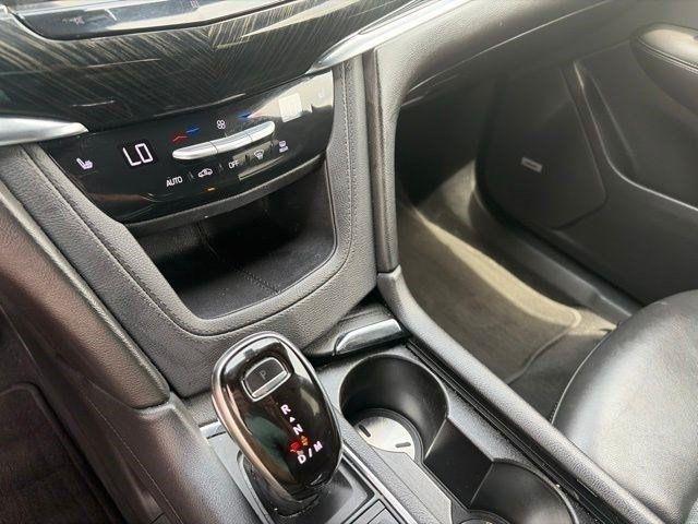Cadillac XT6 Premium Luxury AWD 2021