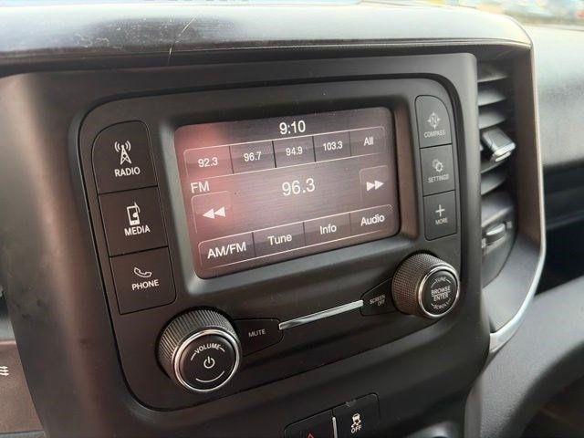 RAM 2500 Tradesman Crew Cab SWB 4WD 2021