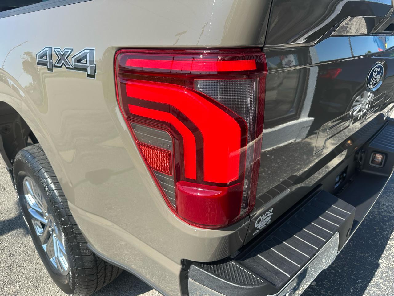 Ford F-150 Lariat SuperCrew 4WD 2026