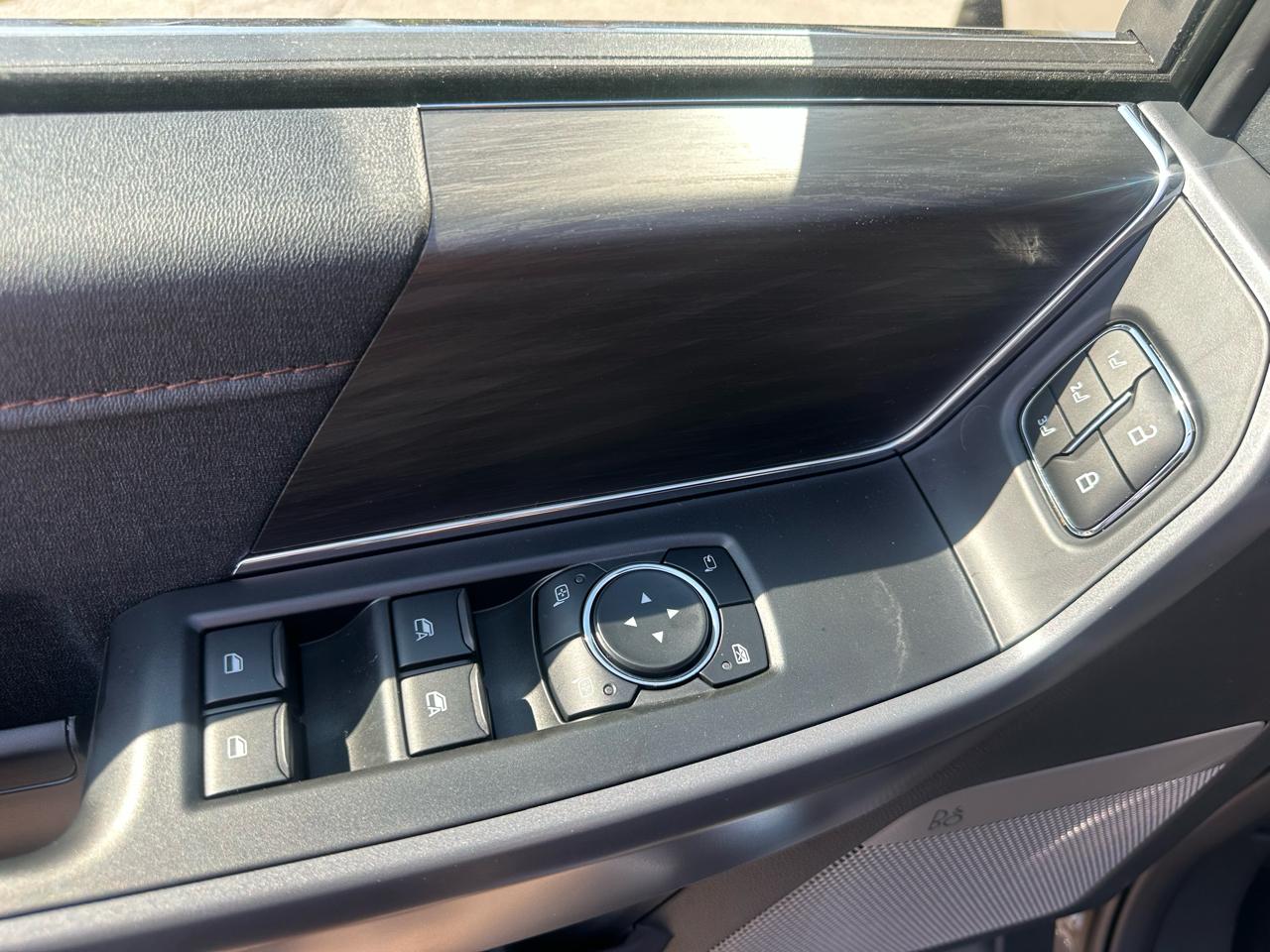 Ford F-150 Lariat SuperCrew 4WD 2026