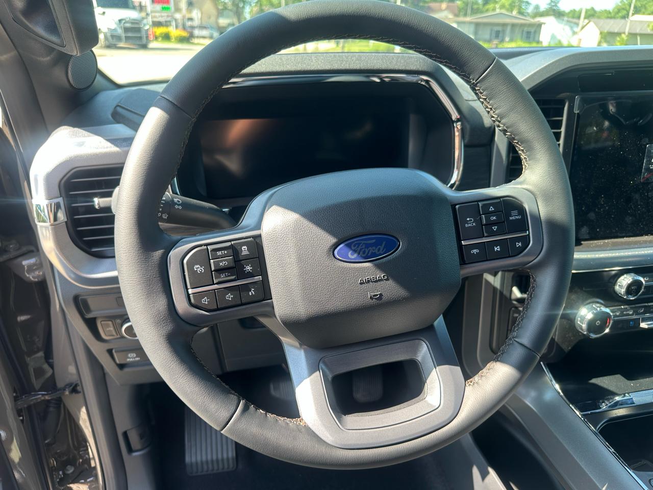 Ford F-150 Lariat SuperCrew 4WD 2026
