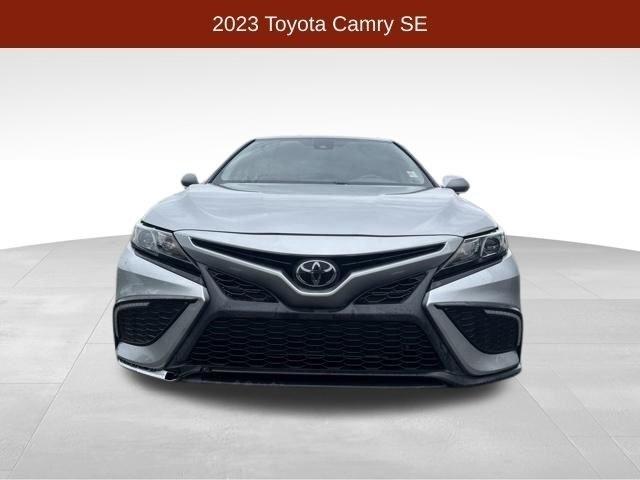 Toyota Camry SE 2023
