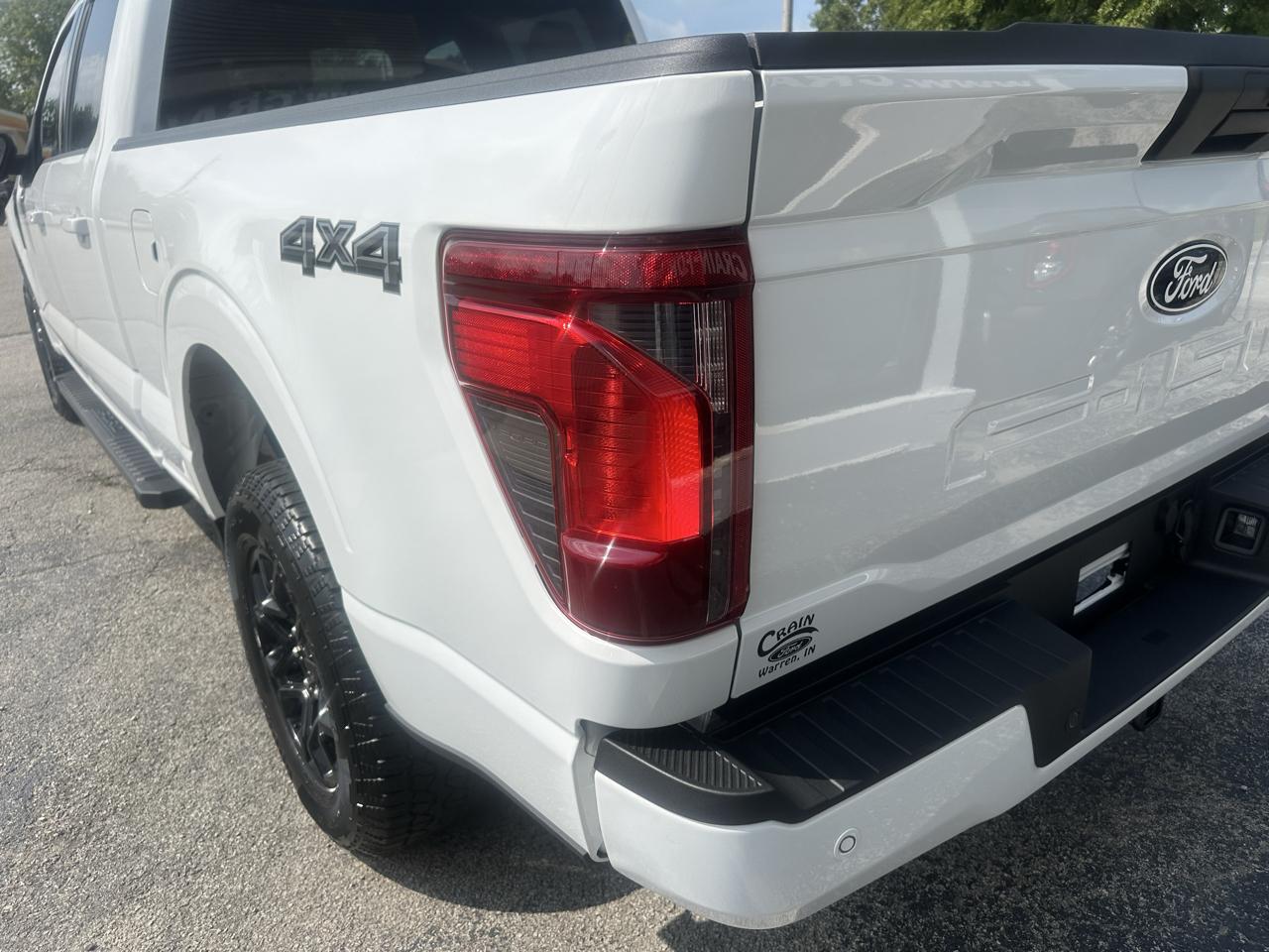 Ford F-150 XLT SuperCrew 4WD 2026
