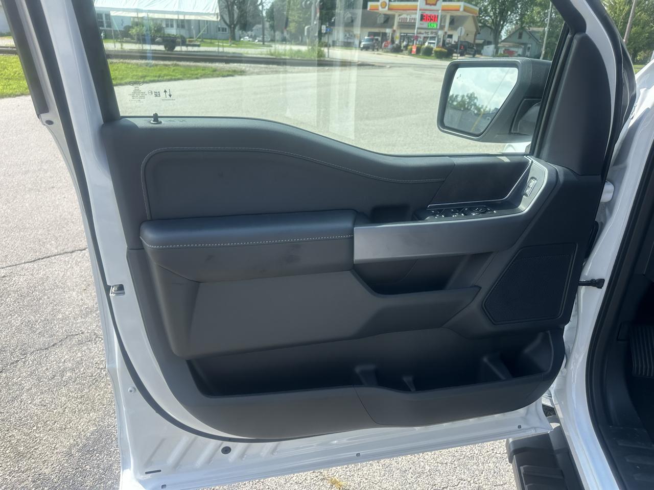 Ford F-150 XLT SuperCrew 4WD 2026