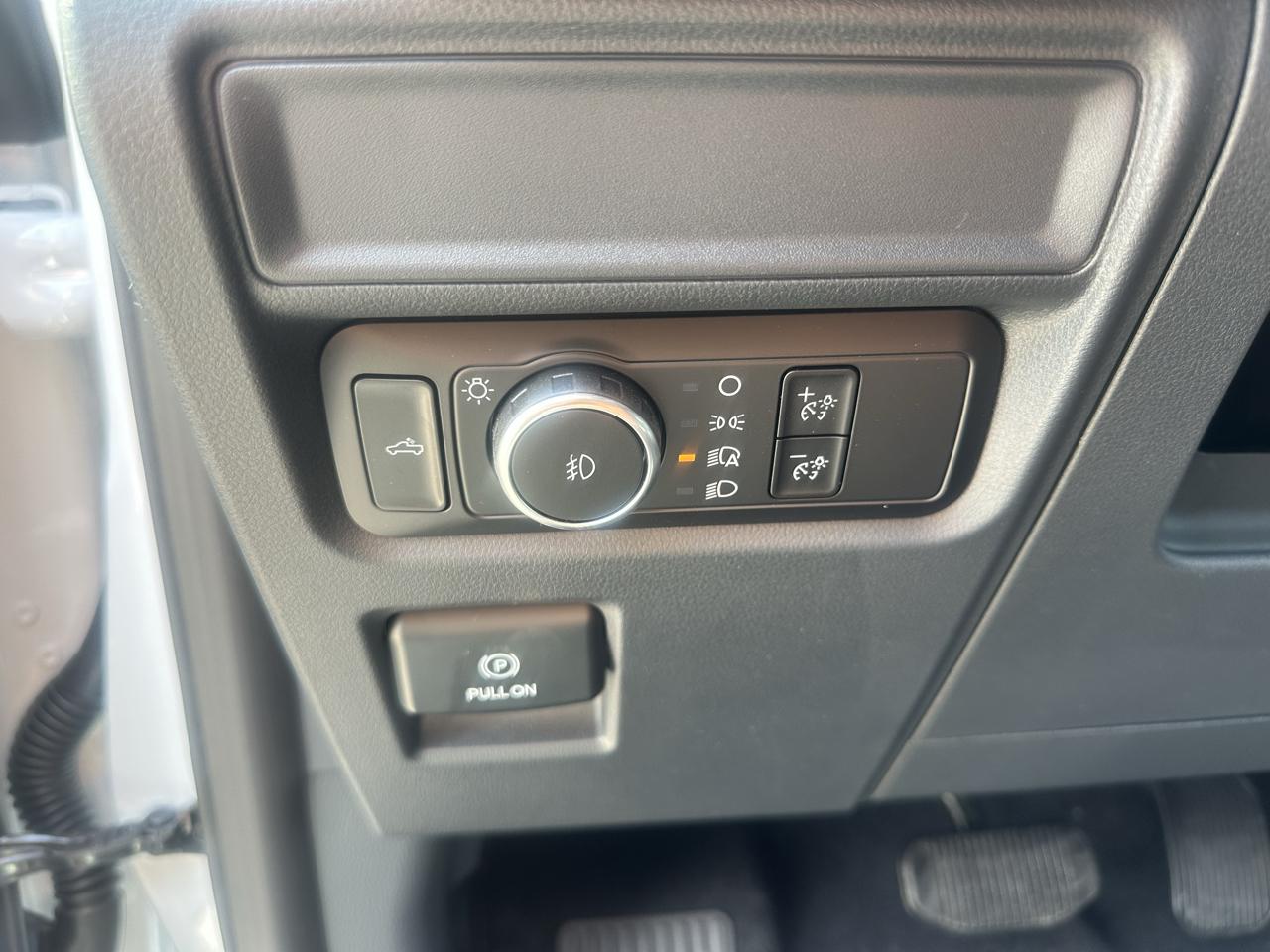 Ford F-150 XLT SuperCrew 4WD 2026