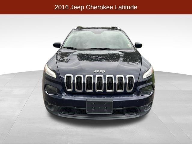 Jeep Cherokee Latitude 4WD 2016