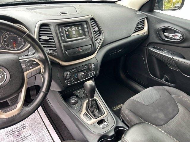 Jeep Cherokee Latitude 4WD 2016