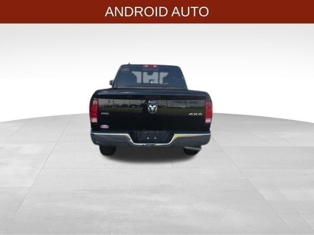 RAM 1500 Classic Tradesman Crew Cab SWB 4WD 2022
